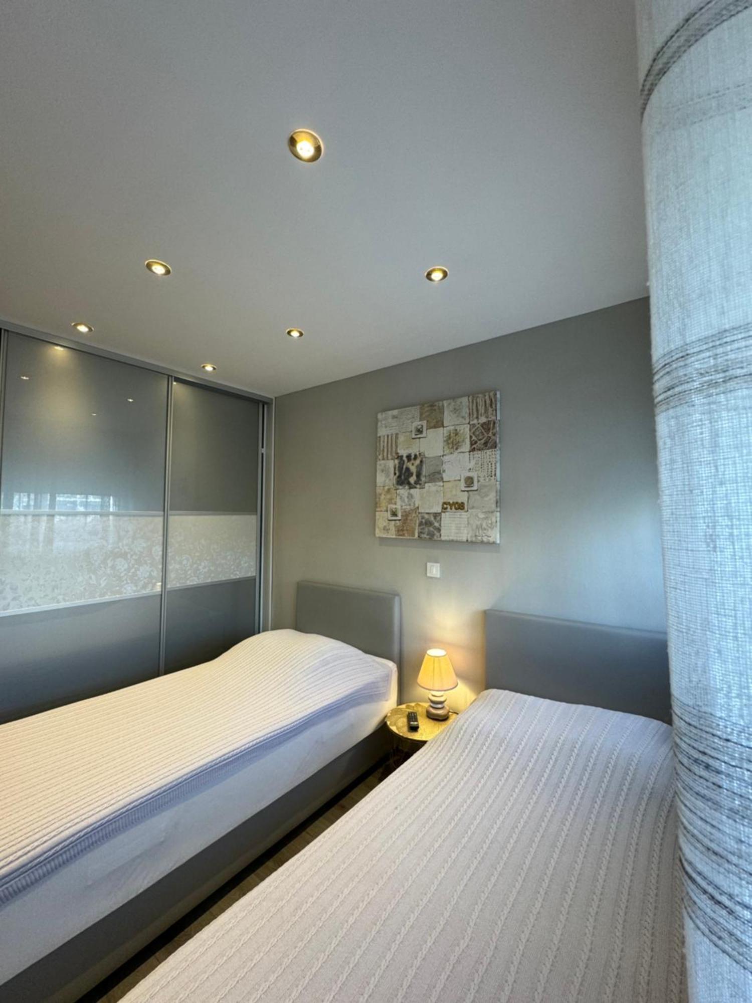 Apartment Astra With Private Parking Split Ngoại thất bức ảnh