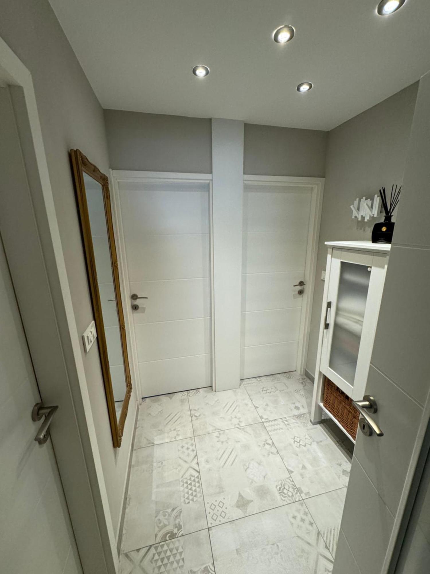 Apartment Astra With Private Parking Split Ngoại thất bức ảnh